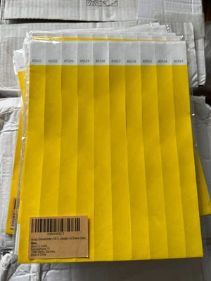 £49.99 • Buy 3/4  Plain Yellow Tyvek Wristbands (2600)