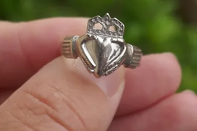 Vintage 14kt White Gold Claddagh Designed Ring - Size 6.5 / 4.5 Grams  • $495