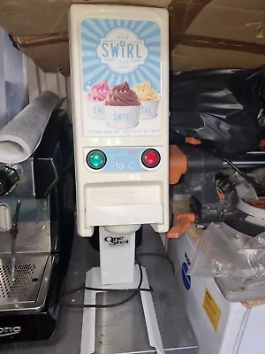 Swirl Countertop Soft Ice Cream Machine • £150