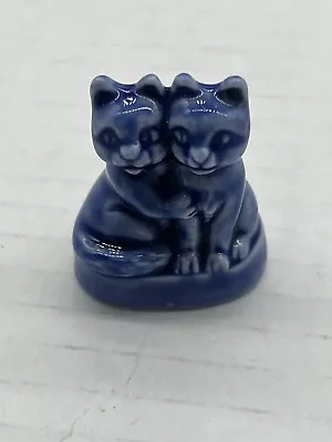 Wade Whimsies Cats Kittens Miniature Ceramic Figurine England Blue Vtg 1.25  • $6.39