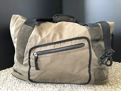 Quick Silver Duffel Bag Weekender Bag Travel Duffle 24  L X 12  H Green Fabric • £27.55