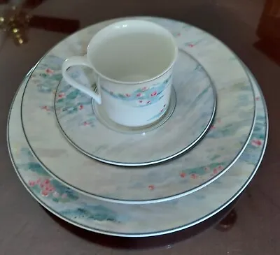 Mikasa Maxima MONET  DINNERWARE Service For 4 • $155