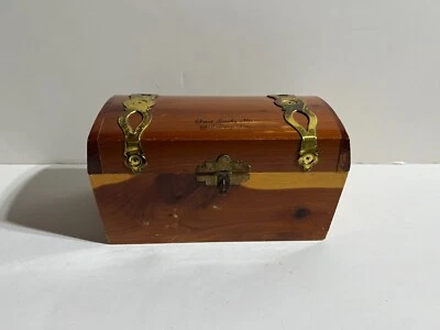 $6.99 • Buy VTG Mini Cedar & Brass Treasure Chest Souvenir Great Smokey Mtns Gatlinburg Tenn