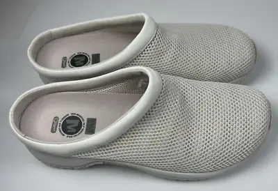 Merrell Moc Qform Aircushion Ortholite Shoe Size 10 Women Pro White Slip On NWOT • $31.96