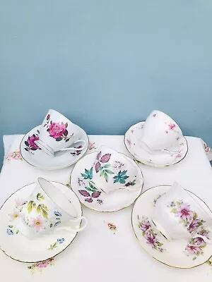 Pretty Set Of 5 Vintage Mismatched Floral Bone China Cups & Saucers 💐 • £16.45