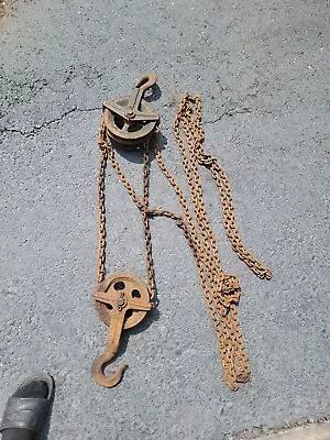 Vintage Yale & Towne Chain Hoist 1 Ton  • $249.99