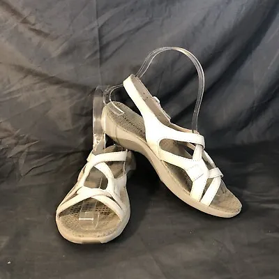 Merrell Strappy Womens Sandals 5 US 35 EU Agave White Back Strap Shoes • $9.60