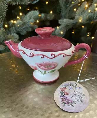 August Teapot Candle Of The Month Michel & Company Poppy Extravaganza Burgundy • $16.95