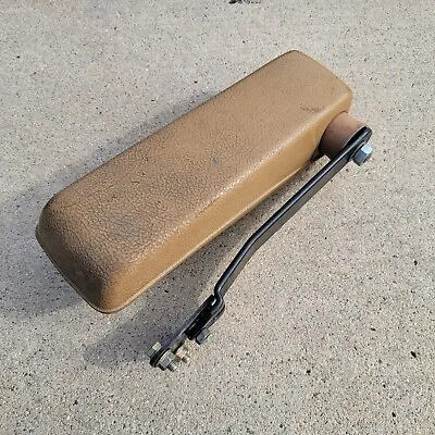 Volvo 240 Tan Ratcheting Armrest Working Beige Rare 242 244 245 262 260 GL Turbo • $350