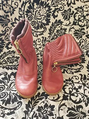 SOREL Vintage Red Snow Boot Zipper Quilted Size 7 • $59