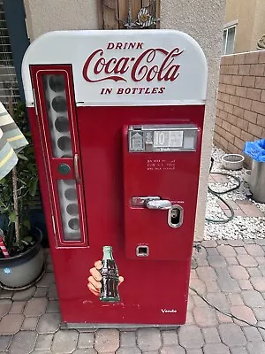 Vintage 1950s Vendo 81 Coke Machine • $1