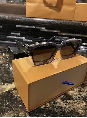 Louis-vuitton Millionaire Sunglasses • $1000