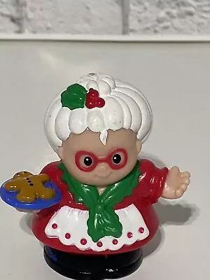 FP Little People 1998 Mrs CLAUS Holding GINGERBREAD COOKIE Plate VINTAGE • $9.95