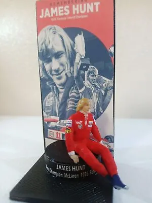 Figure 1/43 James Hunt McLaren 1976 + Podium World Champion Formula 1 • $54.68