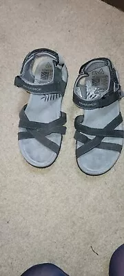 Ladies Soft Fabric Walking Sandals Size 5 Used • £14.99