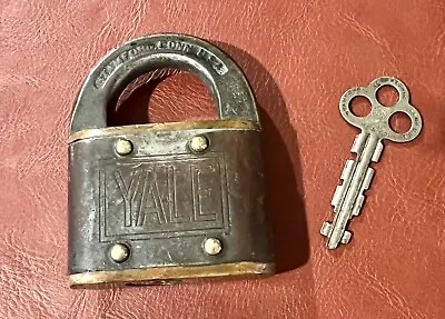 Vintage Yale And Towne Mfg Co Brass Pad Lock With Key • $32.99