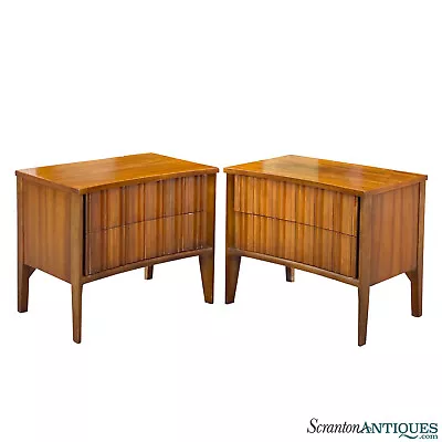 Mid-Century Unagusta Strata Walnut Contoured Nightstand End Tables - A Pair • $1000