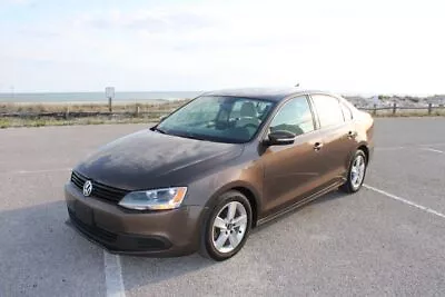 2011 Volkswagen Jetta TDI 4dr Sedan 6M • $7990