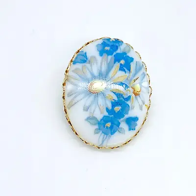 Vintage Hand Painted Porcelain Brooch Gold Tone Blue White Daisies Flowers Pin • $16.97