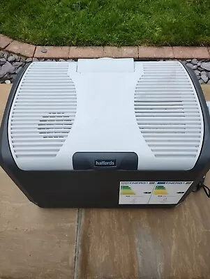 Halfords 12v/240v Electric 40l Cool Box - Used • £0.99