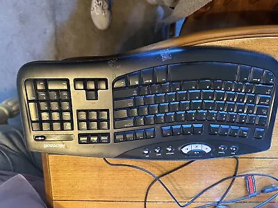 Microsoft Comfort Curve Ergonomic Keyboard 2000 V1.0 Wired Untested Preowned • $0.99