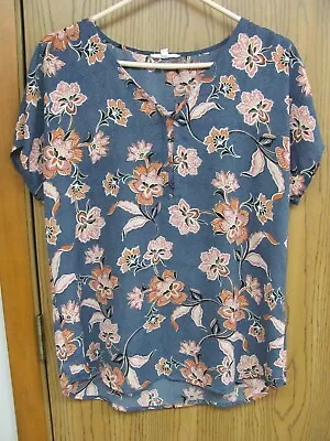 Maurices Women's Cap Sleeve Blue Floral Top Size Small • $3.99