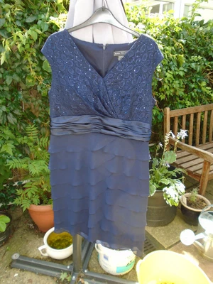 £10 • Buy Jessica Howard Size 20 Party Dress