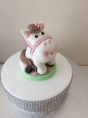 EDIBLE WHITE PONY/HORSE CAKE TOPPER DECORATION Birthday • £14