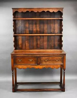 Small Oak Open Rack Dresser • £500