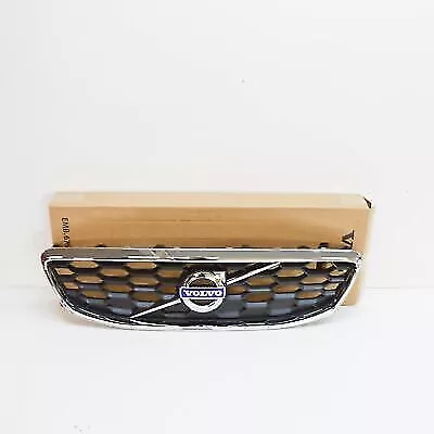 VOLVO V40 Cross Country Radiator Grille 31290910 NEW GENUINE • $379.09