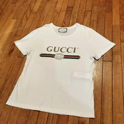 Gucci  Vintage Logo T-Shirt • $229.56