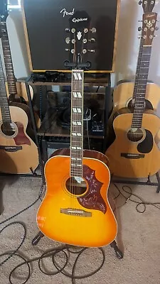 Hummingbird Pro Right-Hended Acoustic/Electric Guitar - Faded Cherry (EEHBFCNH1) • $400