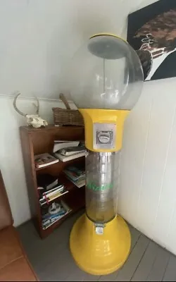 Vintage Yellow Wizard Spiral Gumball Machine • $350