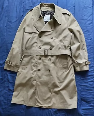 Vintage London Fog Maincoats Men's Trench Coat - Size 42 Reg • $50