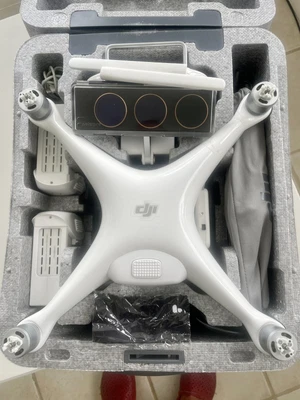$1250 • Buy Drone Dji Phantom 4 Pro