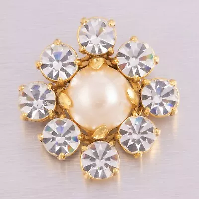 $804.93 • Buy Vintage 1993 Chanel 93A Gold Tone Large Pearl Diamante Crystal Brooch Pin FRANCE