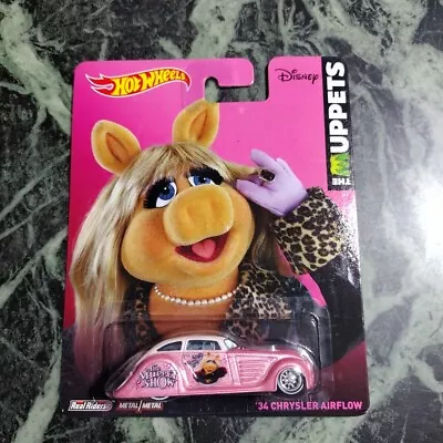 Hot Wheels Real Riders The Muppets Mrs. Piggy '34 Chrysler Airflow  • $5.50