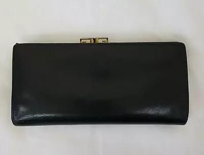 Rare Vintage Gucci Long Black Leather Clutch Wallet Signature GG Kisslock • $275