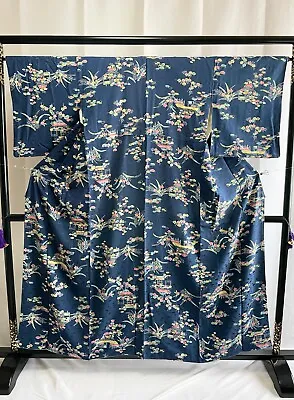 Vintage Japanese Kimono - Beautiful Silk Kimono Robe • $48