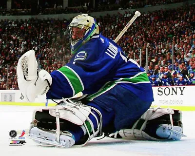 Roberto Luongo GLOVE SAVE CLASSIC 2011 Vancouver Canucks Premium 20x24 POSTER • $38.24