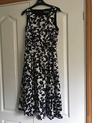 Oasis Fit And Flare Dress Size 10 Navy And White Graduation? Wedding? Casual? • £10