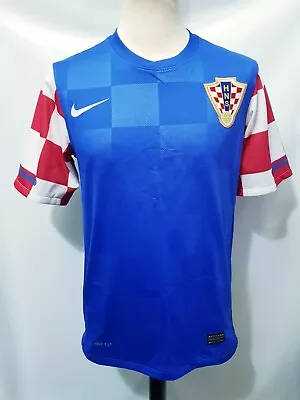 2010-12 Croatia Football Team Away Shirt Size Small  Nike Dri-fit  • $37.88