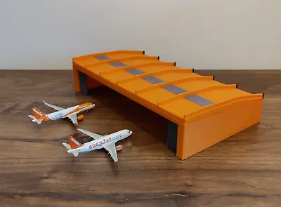 EASYJET LUTON HANGAR HQ Aircraft Airport Building Model 1:400 Scale Custom • £34.95