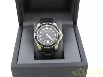 Victorinox Maverick Large Quartz Analog Watch • $316.56