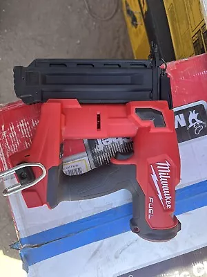 $139.99 • Buy Milwaukee 2746-20 M18 FUEL 18V 18 Gauge Brad Nailer - Bare Tool (Not Working)