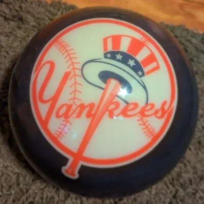 Brunswick MLB New York Yankees NY Bowling Ball Viz-A-Ball Undrilled 15.3lbs • $199.99
