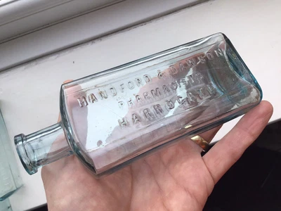 £6 • Buy Antique Old, Handford & Dawson, Harrogate Pharmacists Medicine Bottle