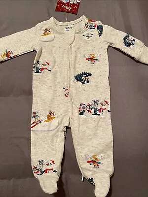 BNWT Baby Boys Or Girls Disney Long Sleeved Xmas Zip Up Jumpsuit Size 000 • $7.50