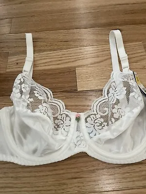 Maidenform Chantilly Satin & Lace White Unlined 34C Bra - Style 07329 NWT • $45