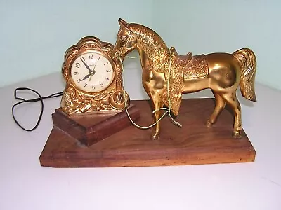 Vintage United Clock Cowboy Horse Mantel Model 310 MCM Wood Base • $99.99